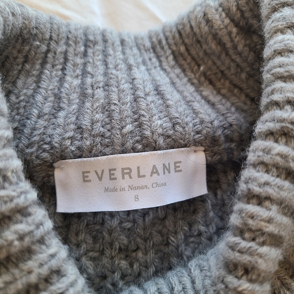 Everlane wool textured sweater - Picture 2 of 3